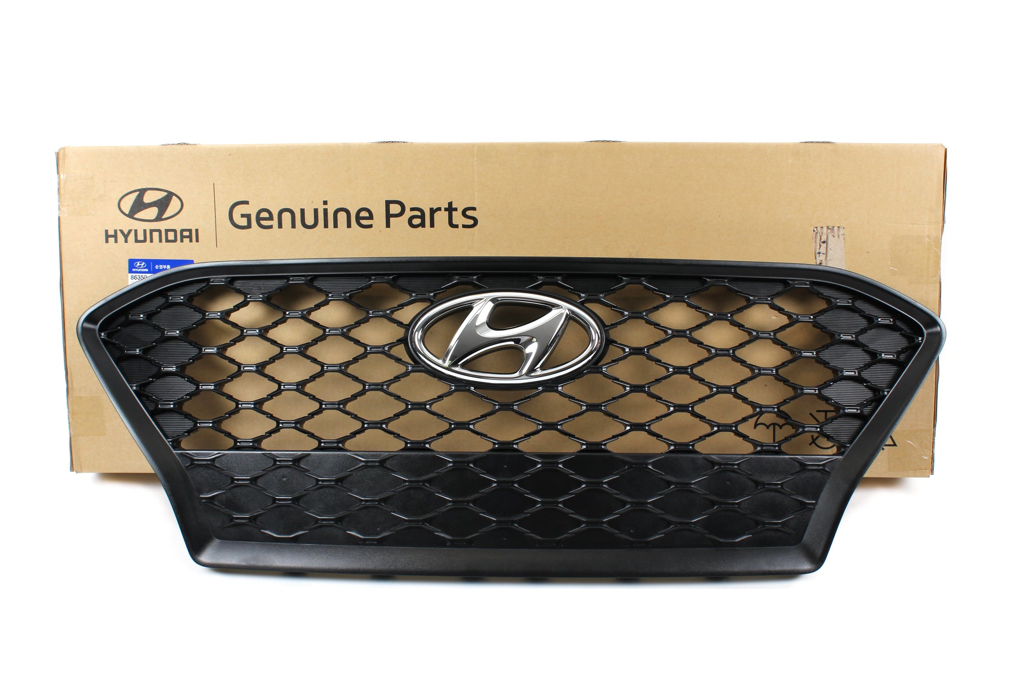 GENUINE Radiator Grille & Upper Cover Sight Shield BLACK for 18-20 Hyundai Kona