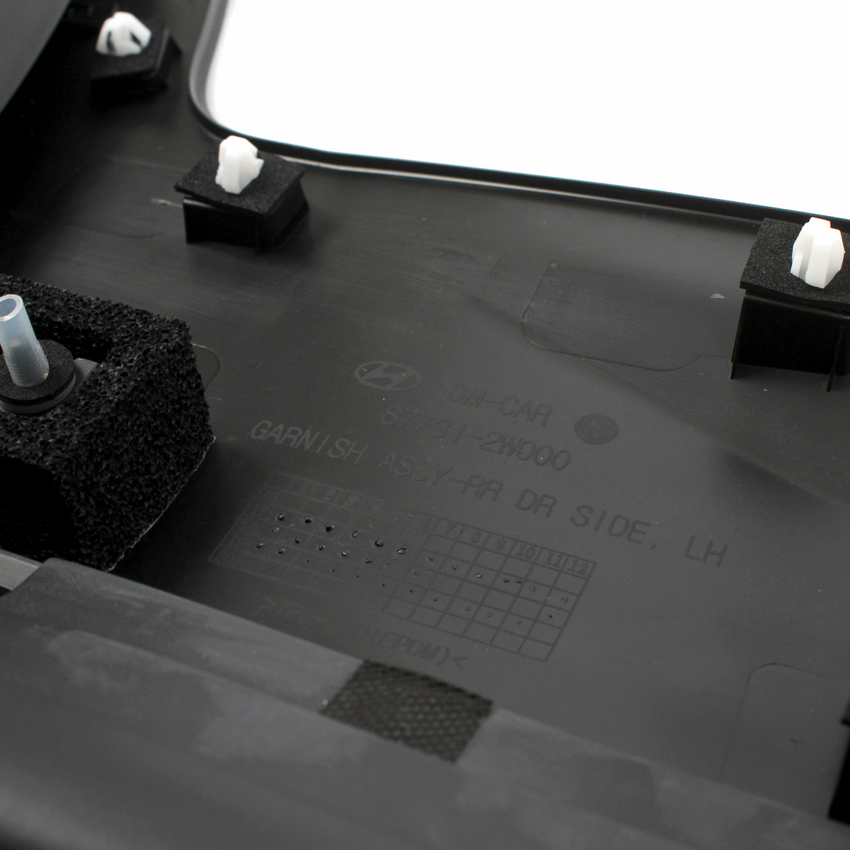 GENUINE REAR Door Molding DRIVER for HYUNDAI SANTA FE SPORT 2013-18 877312W000