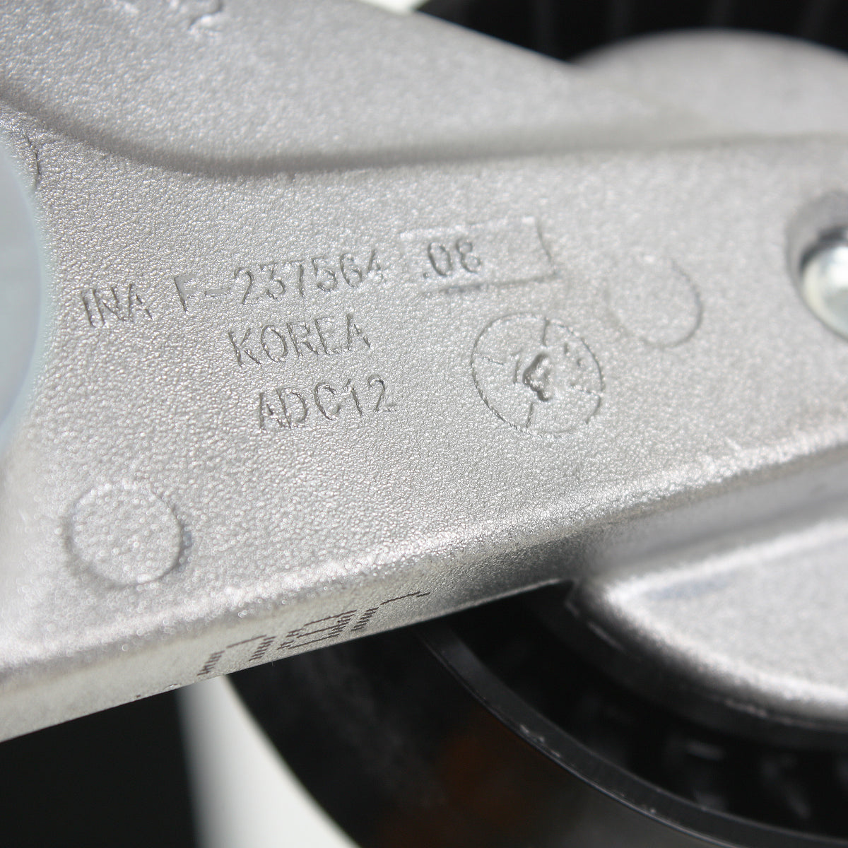 GENUINE Belt Tensioner for Amanti Borrego Cadenza K900 Sedona Sorento Telluride