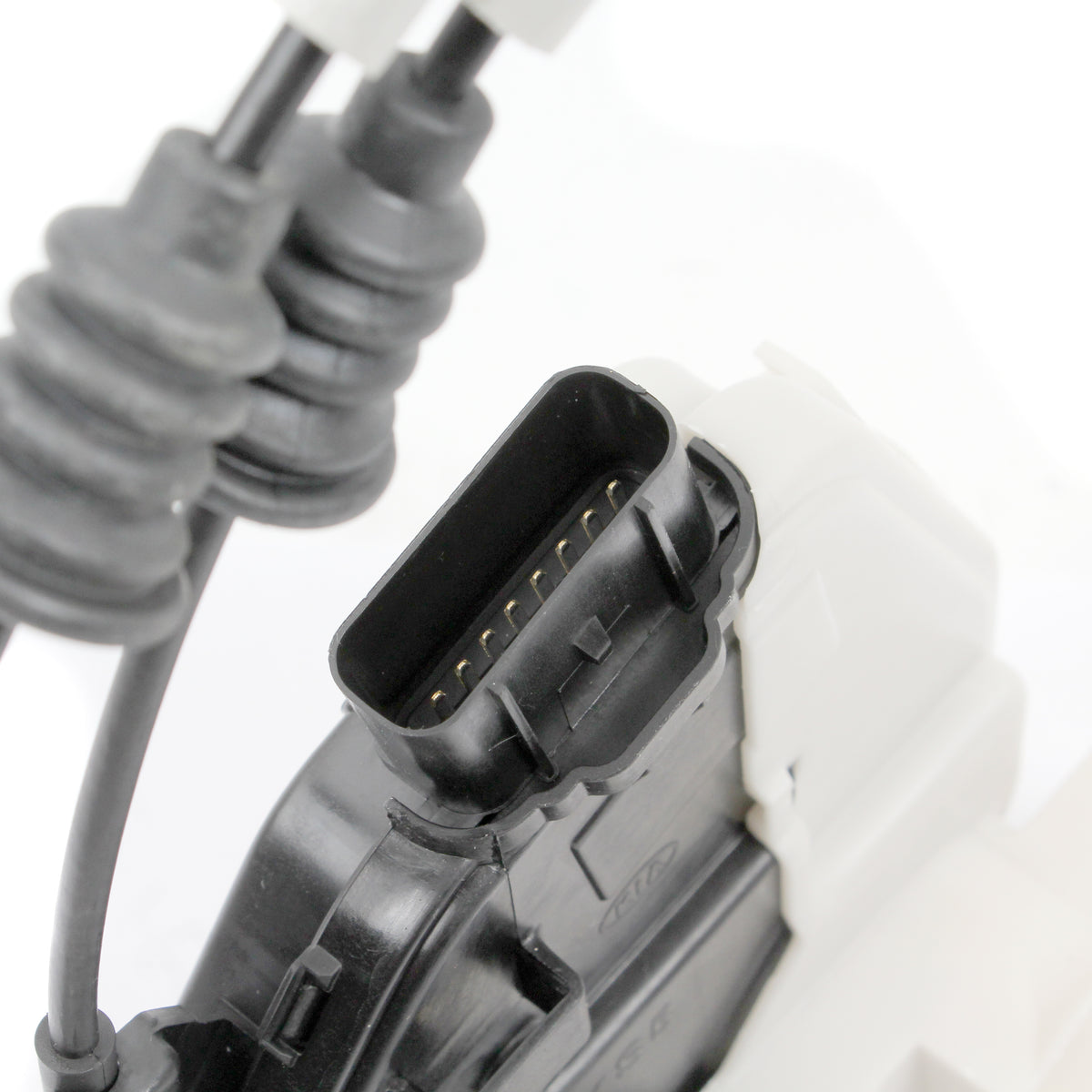 GENUINE Front Door Lock Actuator DRIVER for 2014-2019 Kia Soul OEM 81310B2010