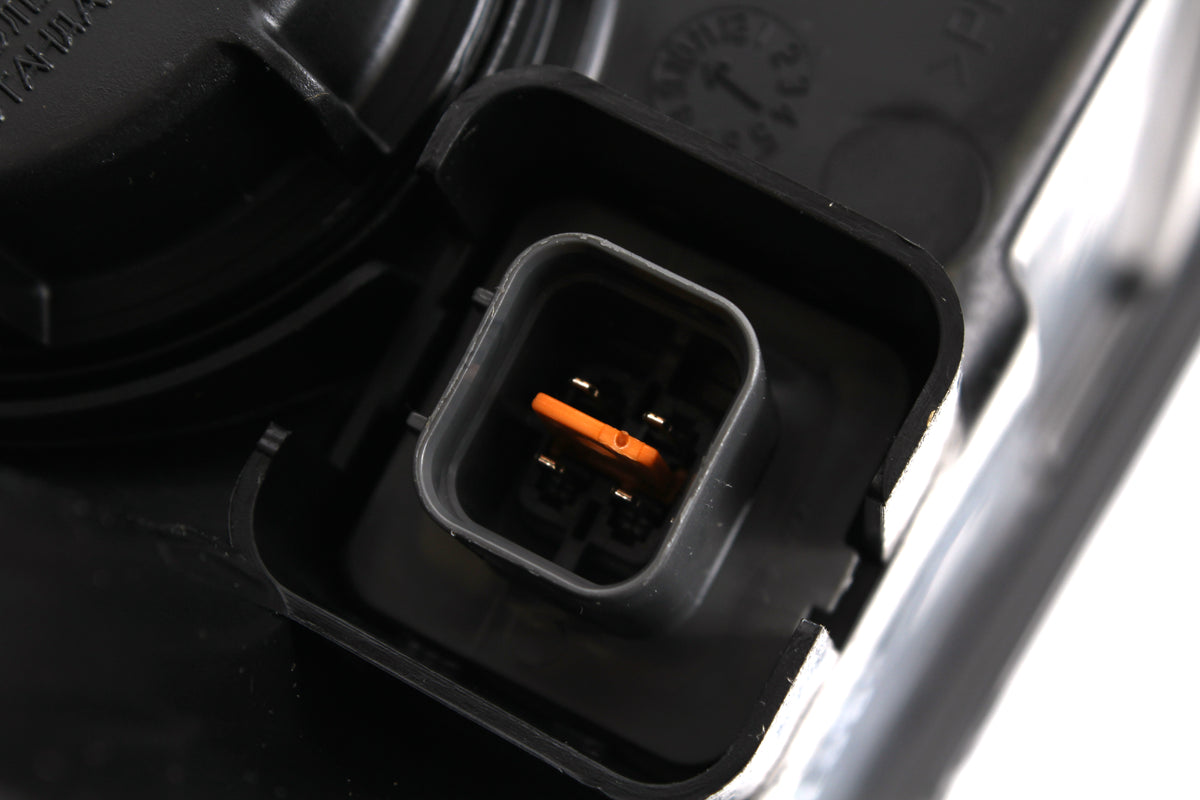 GENUINE HEAD LIGHTS BLACK BEZEL LH &amp; RH for 01-06 HYUNDAI TIBURON OEM 921012C500