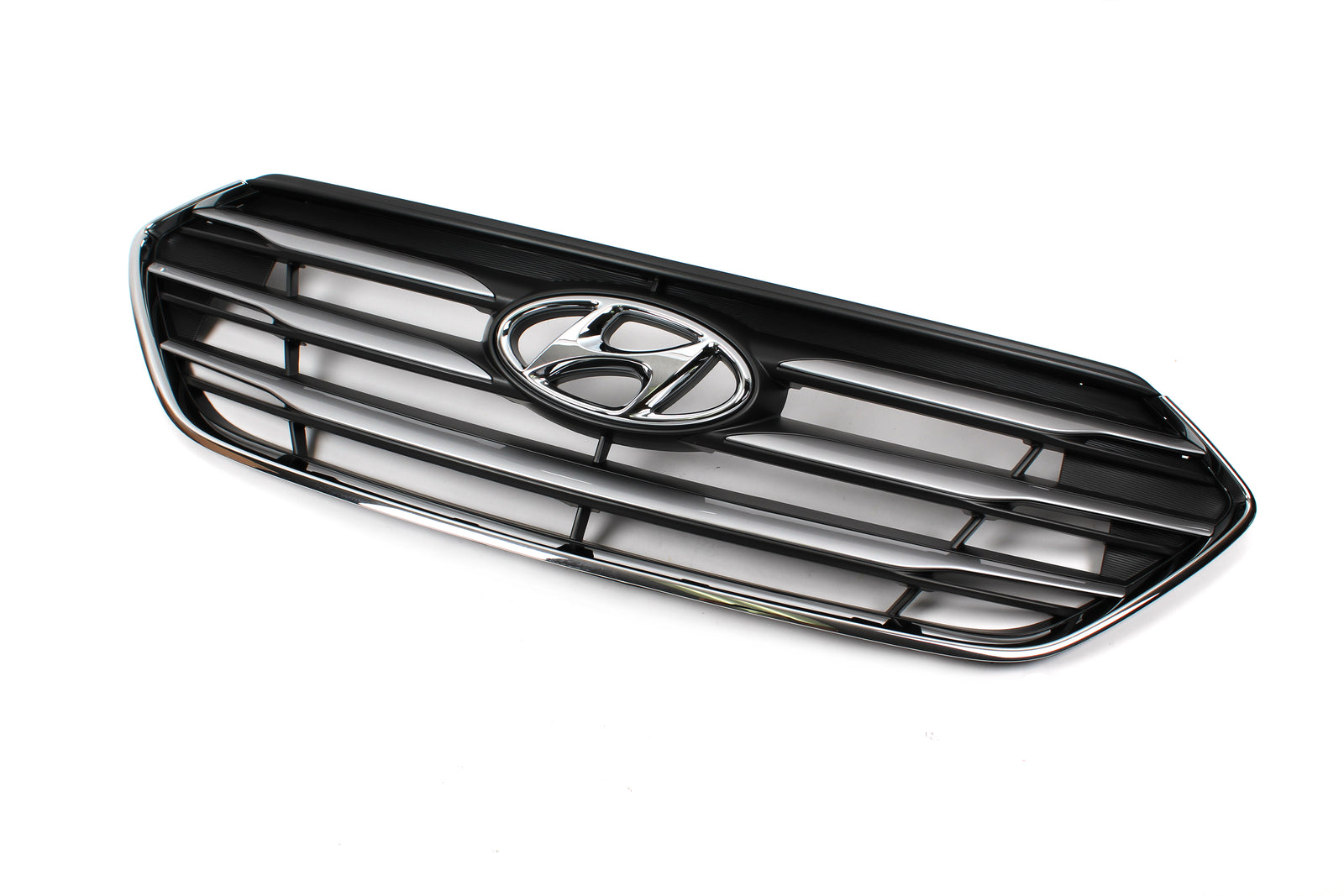 GENUINE Radiator Grille W/O Camera for 17-18 Hyundai Santa Fe Sport 863502WAA0